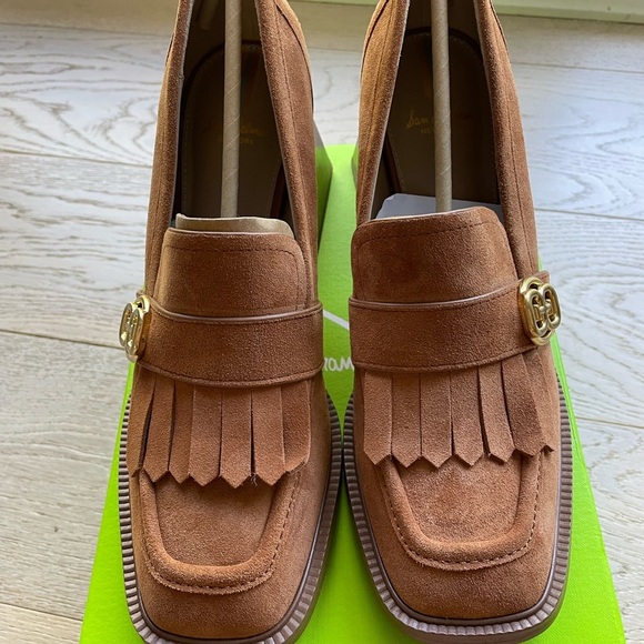Sam Edelman Tan Loafers with Gold Accent - Picture 6 of 15